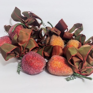 ONE Fruit Vintage CHRISTMAS Ornament Sugar Bead Fruit With a Bow Apple Or Pear